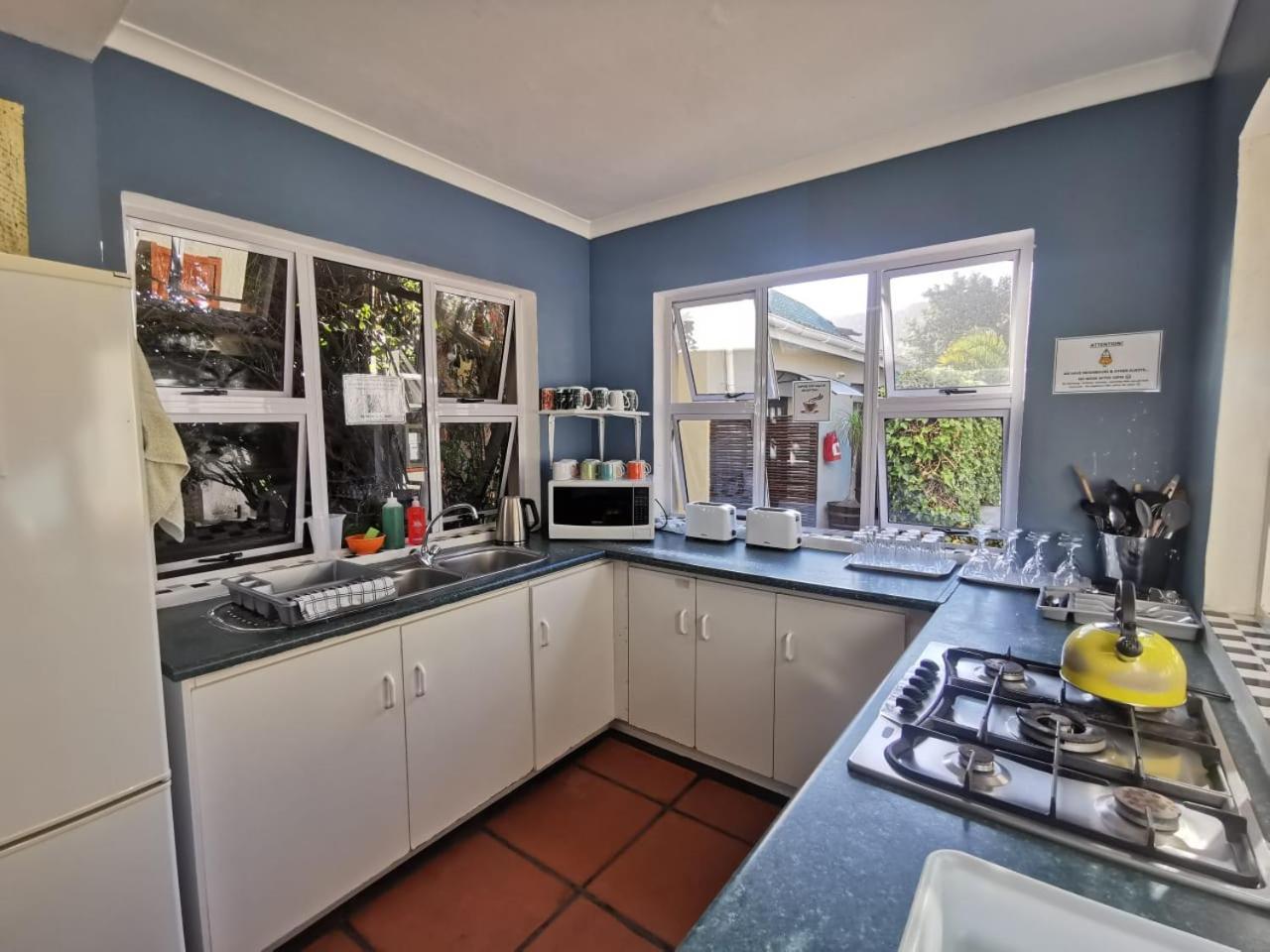 Hermanus Backpackers & Budget Accommodation Exterior foto